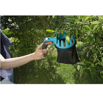 Плодознімач Gardena Combisystem FruitPicker(03115-20.000.00) Плодознімач Gardena Combisystem FruitPicker(03115-20.000.00)