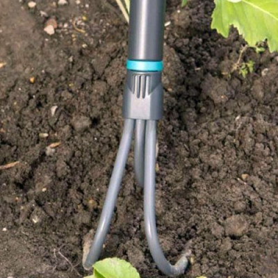 Розпушувач Gardena NatureLine 140 см з ручкою 17108-20.000.00