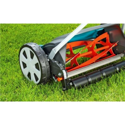 Газонокосарка механічна Gardena Classic 400C 04022-20.000.00