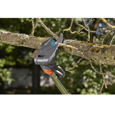 Висоторіз для зелених гілок GARDENA StarСut 160 Plus 32 мм(12000-20.000.00) Висоторіз для зелених гілок GARDENA StarСut 160 Plus 32 мм(12000-20.000.00)