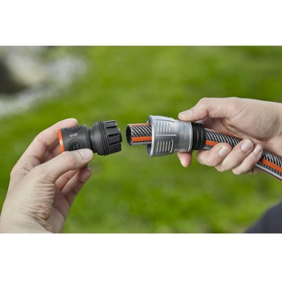 Конектор Gardena Premium з аквастопом 19 мм 3/4"(18254-20.000.00) Конектор Gardena Premium з аквастопом 19 мм 3/4"(18254-20.000.00)