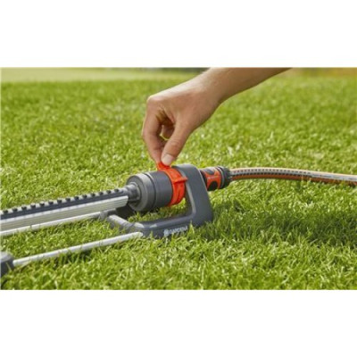 Дождеватель осциллирующий Gardena Aqua L 18704-20.000.00 Дождеватель осциллирующий Gardena Aqua L 18704-20.000.00