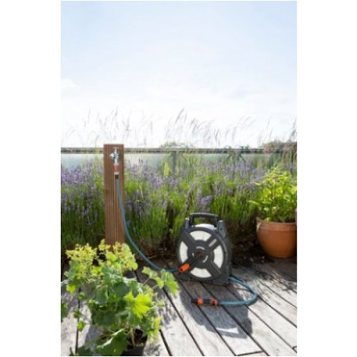 Катушка со шлангом Gardena 18400 + комплект для подключения Катушка со шлангом Gardena 18400 + комплект для подключения