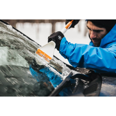 Автомобільний скребок для льоду Fiskars Solid 143063 (1019354) Автомобільний скребок для льоду Fiskars Solid 143063 (1019354)