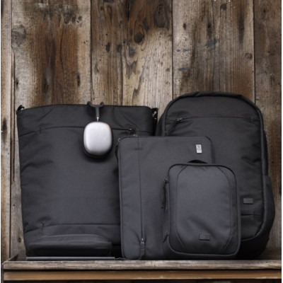 Сумка Case Logic Invigo Eco Sleeve 15.6" INVIS-116 Black