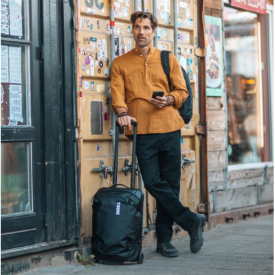 Дорожня валіза Thule Chasm Carry-On 55cm/22" 40L TCCO-222 Black Дорожня валіза Thule Chasm Carry-On 55cm/22" 40L TCCO-222 Black
