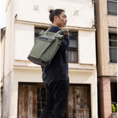 Сумка Thule Paramount Crossbody Tote 22L PARATB-3116 Black Сумка Thule Paramount Crossbody Tote 22L PARATB-3116 Black