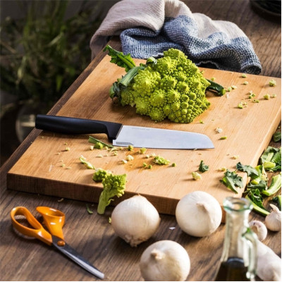 Ніж Santoku Fiskars Hard Edge 15 см (1051761) Ніж Santoku Fiskars Hard Edge 15 см (1051761)