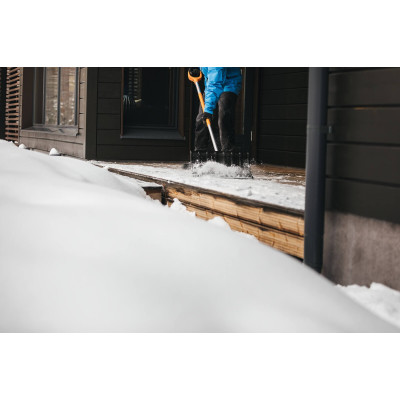 Лопата для прибирання снігу Fiskars Snow Light 143060 (1001636) Лопата для прибирання снігу Fiskars Snow Light 143060 (1001636)
