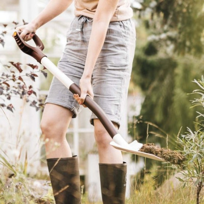 Лопата штикова Fiskars White (1067519)