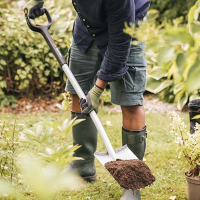 Телескопическая лопата Fiskars Xact (1066733)