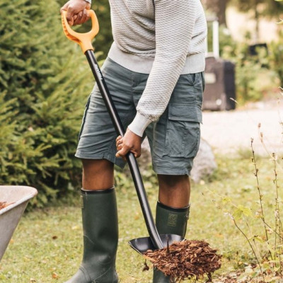 Лопата совкова Fiskars Solid (1066718) Лопата совкова Fiskars Solid (1066718)