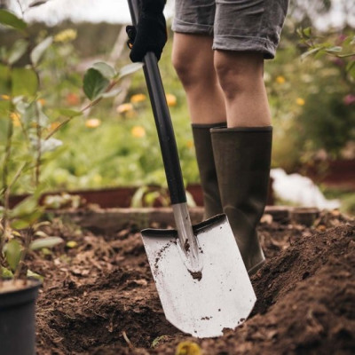Лопата штикова Fiskars Ergonomic (1066708)