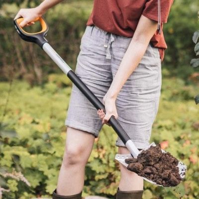 Лопата штикова закруглена Fiskars Xact™ (1066729)