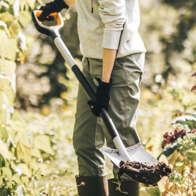Лопата штикова пряма Fiskars Xact™ (1066730)