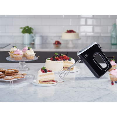 Ручний міксер Electrolux EHM3310