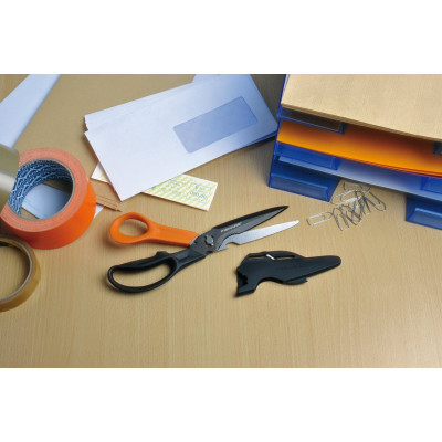 Багатофункціональні ножиці Fiskars Cuts + More 23 см леза з титановим покриттям 1000809 Багатофункціональні ножиці Fiskars Cuts + More 23 см леза з титановим покриттям 1000809