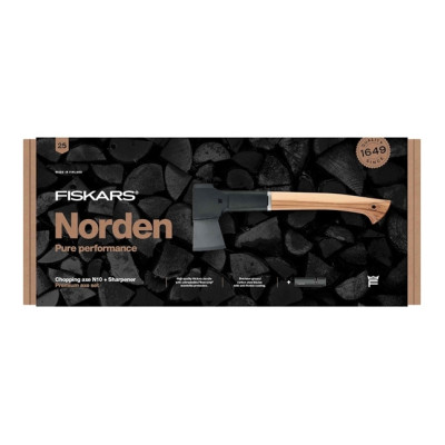 Подарунковий набір Fiskars Norden chopping axe N10 + sharpener SET 1052276