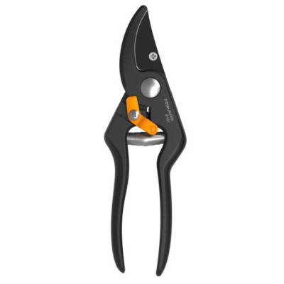 Садовий секатор Fiskars Solid™ (P131) 1057161 Садовий секатор Fiskars Solid™ (P131) 1057161