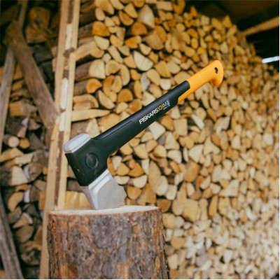 Топор-колун Fiskars X-series X24 Splitting M 1069106 Топор-колун Fiskars X-series X24 Splitting M 1069106