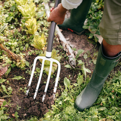 Садові вила Fiskars White 1070715